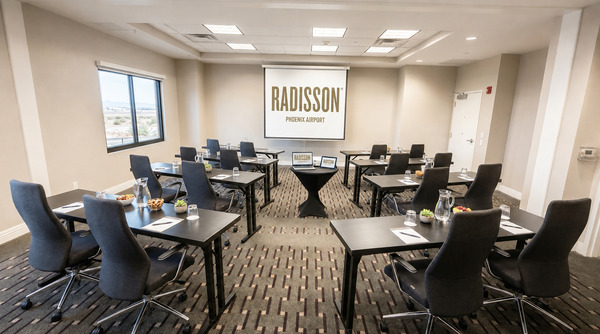 Radisson Hotel Phoenix Airport