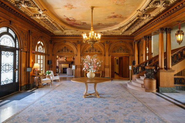 Guasti Villa