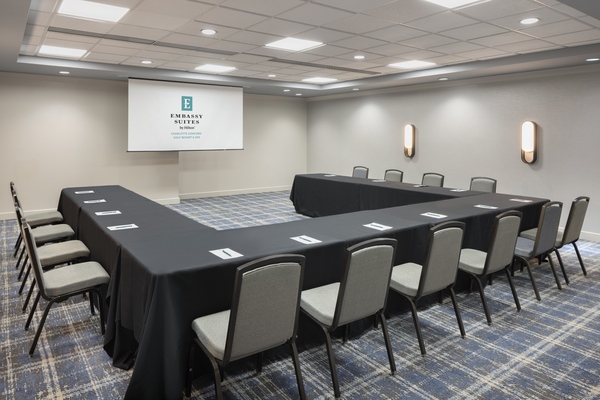 Embassy Suites Charlotte - Concord/Golf Resort & Spa
