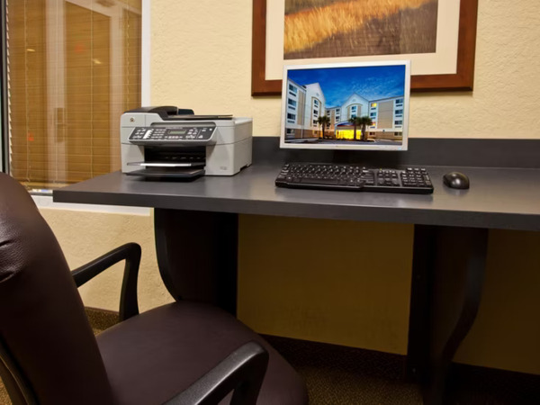 Candlewood Suites Fort Myers I-75 by IHG