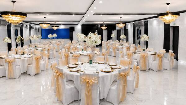 Salle 906 Galt East