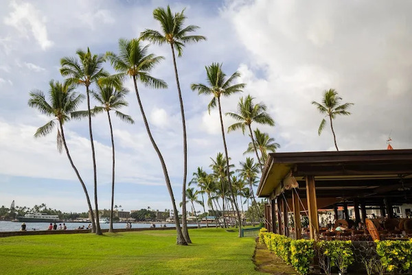 Kona Inn Restaurant