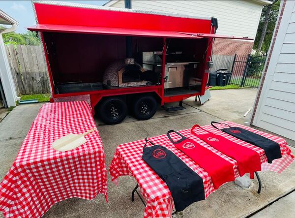 Ilmioamore Woodfired Pizza Truck Catering