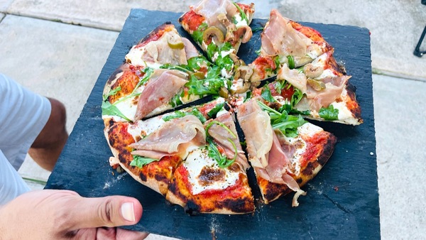 Ilmioamore Woodfired Pizza Truck Catering