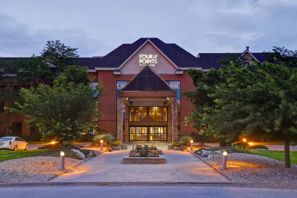 Four Points By Sheraton St. Catharines Niagara Suites