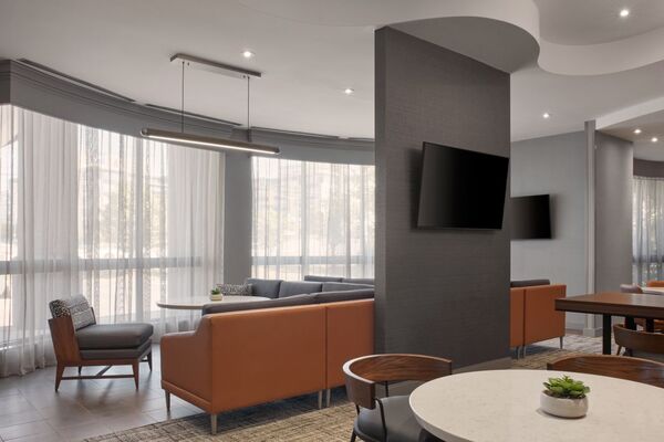 Courtyard Mississauga-Airport Corporate Centre West