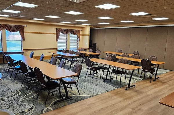 Divots Conference Center