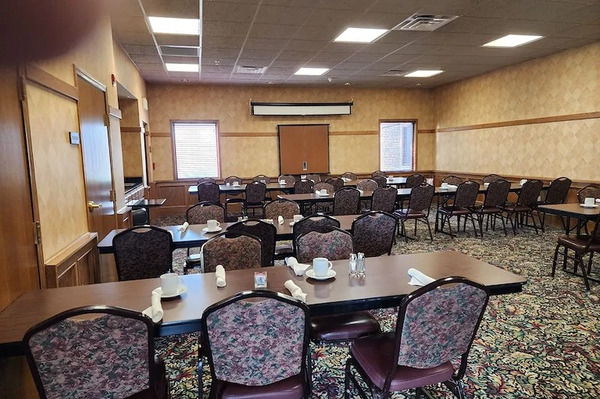 Divots Conference Center