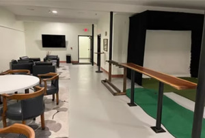 Groom Lounge