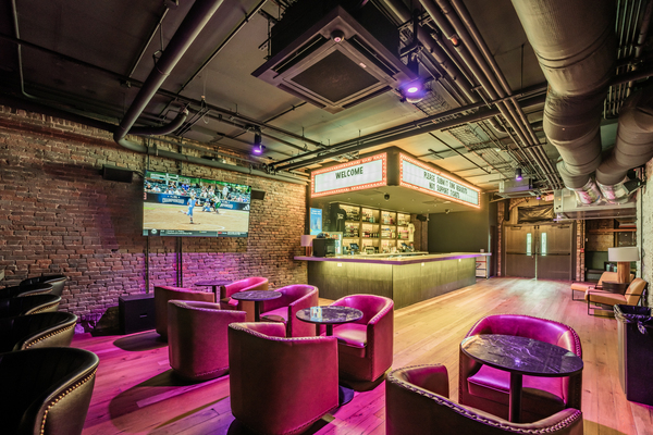 Pete's Dueling Piano Bar