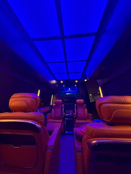 North Black Limousine