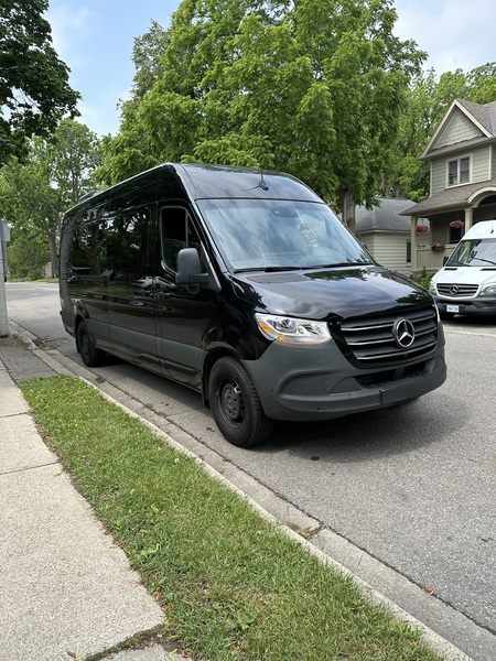 North Black Limousine