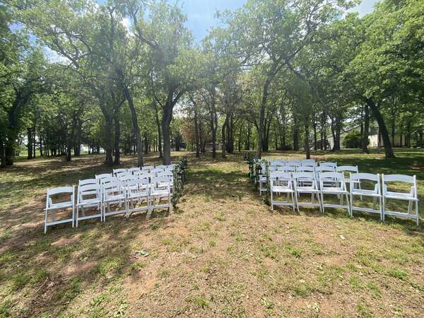 Whispering Pines Inn And Restaurant