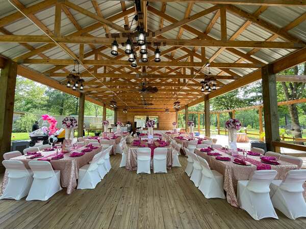 Destination Pavilion On Cross Lake