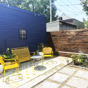 Junies Courtyard
