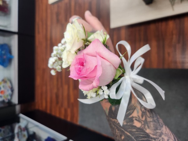 The Bee Hive Flower Shop