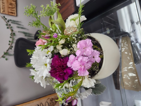The Bee Hive Flower Shop