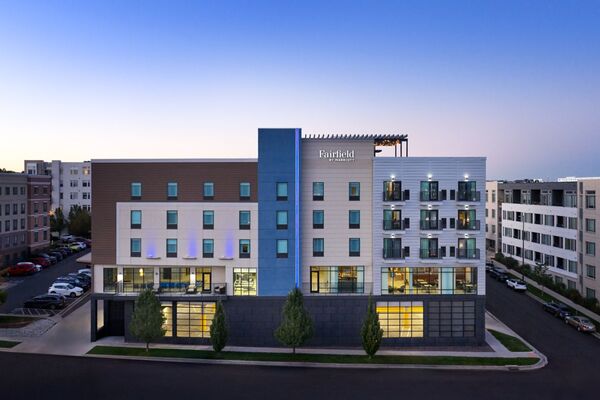 Fairfield Inn & Suites Denver Downtown Rooftop Patio