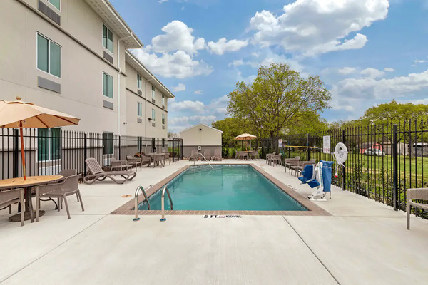 Sleep Inn/MainStay Suites