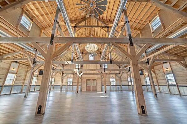 Heartland Country Barn