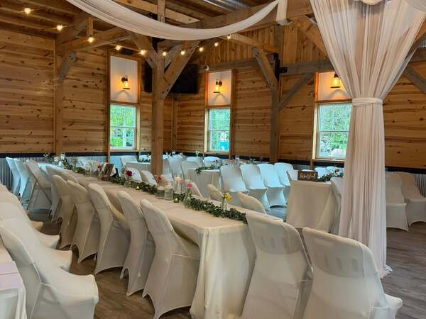 Heartland Country Barn