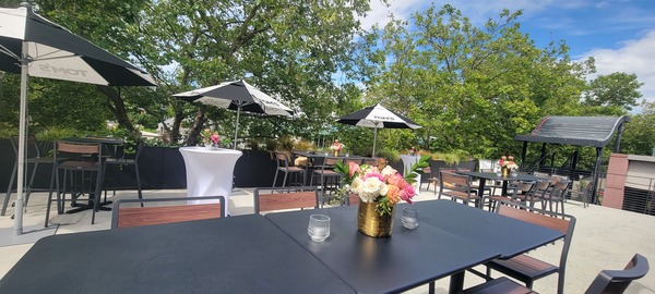 Tom's Watch Bar - Seattle