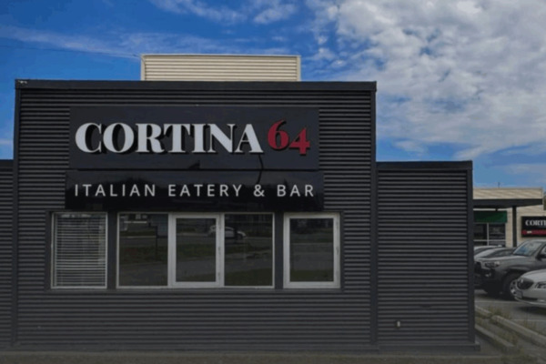 Cortina 64