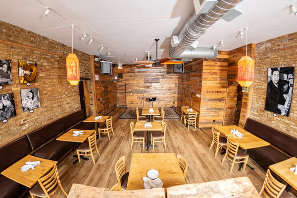 Uncommon Ground-Edgewater