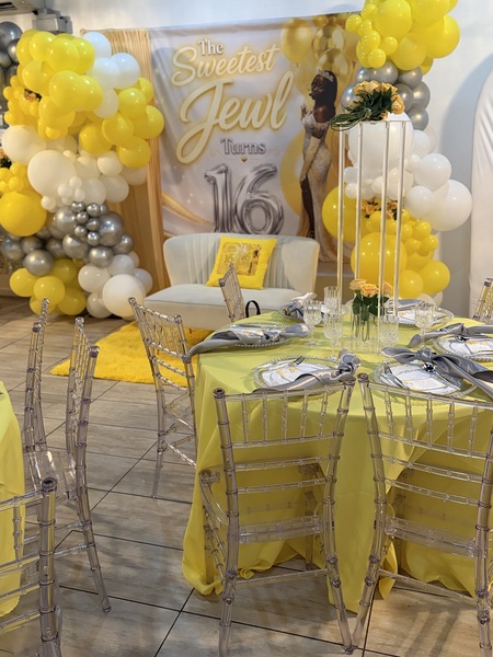 A.Roze Venue
