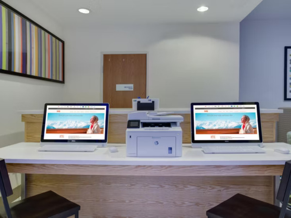 Holiday Inn Express and Suites Fleming Island