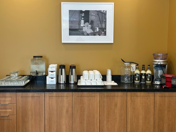 Best Western Plus Kawartha Lakes Hotel & Suites