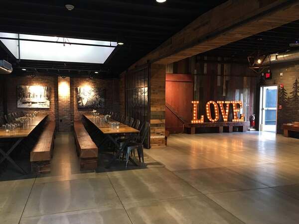 Wood Stack Pizza + Kitchen