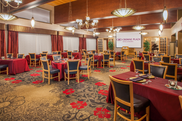 Crowne Plaza Minneapolis West
