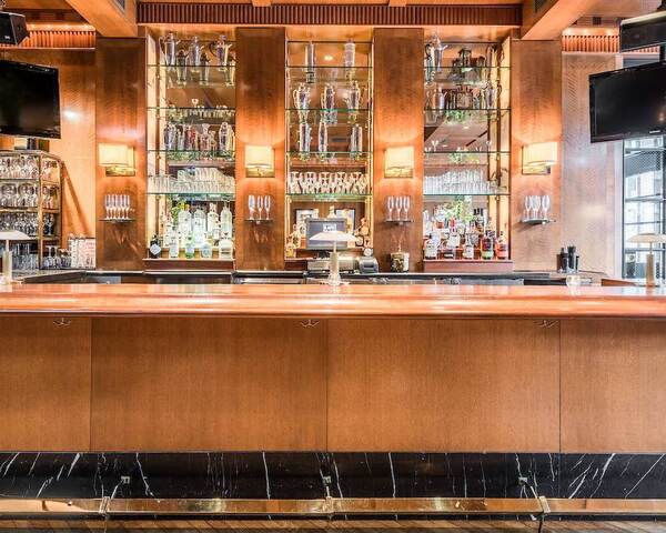 Lux Bar