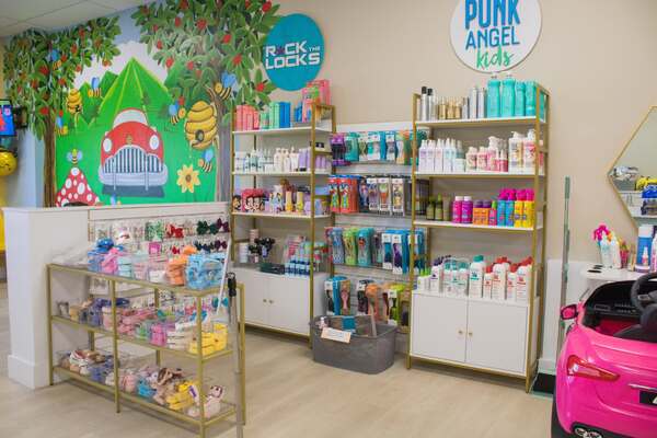 Busy Bees Salon - The Hive