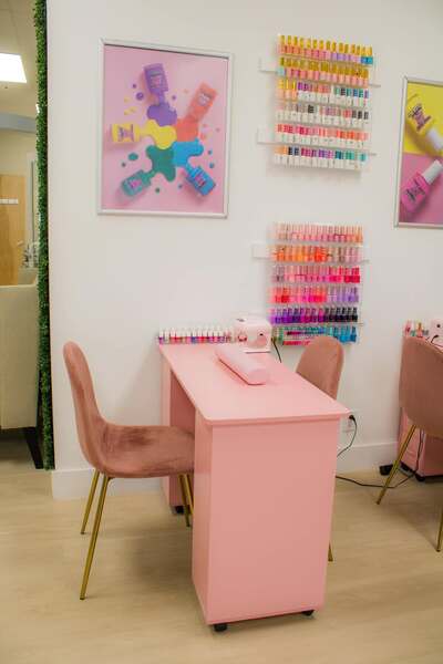 Busy Bees Salon - The Hive