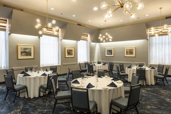 Lord Elgin Hotel