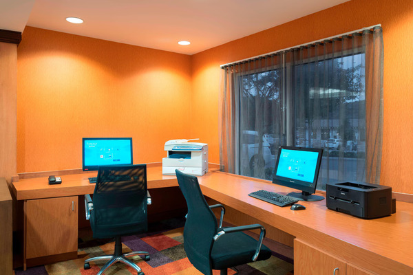 Fairfield Inn & Suites State College