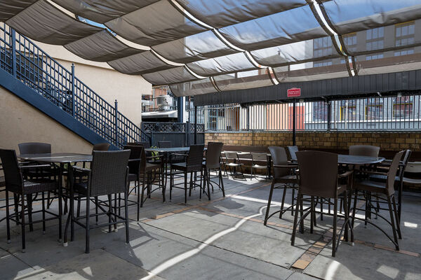 Poplar Street Pub