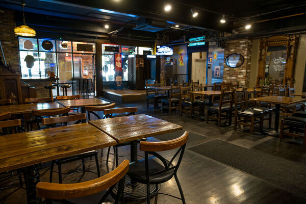 Poplar Street Pub