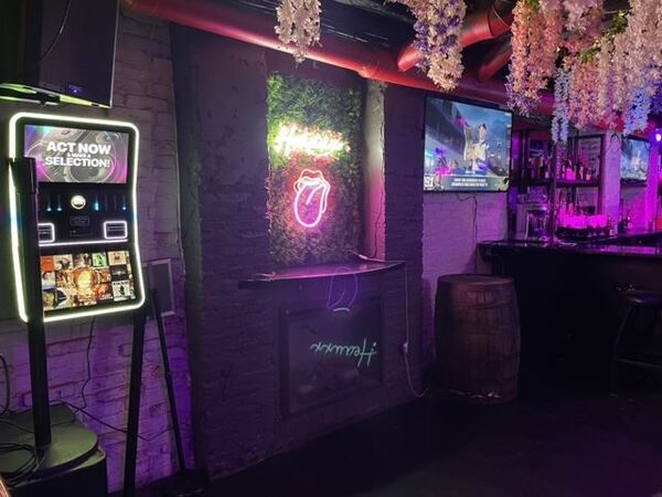 1831 Bar & Lounge
