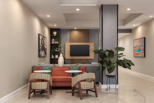 Hilton Garden Inn / Homewood Suites by Hilton Wichita Airport