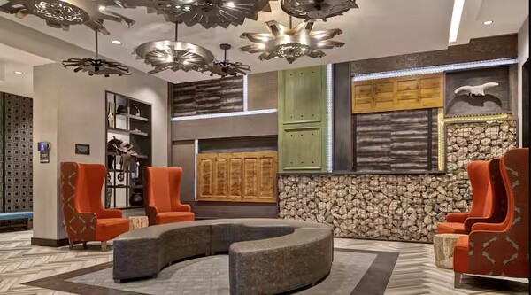 Hampton Inn & Suites/Home2 Suites Riverwalk