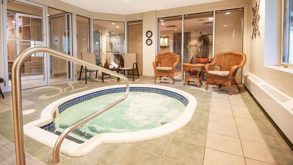 The Hillcrest Hotel, A Coast Resort