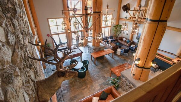 The Hillcrest Hotel, A Coast Resort