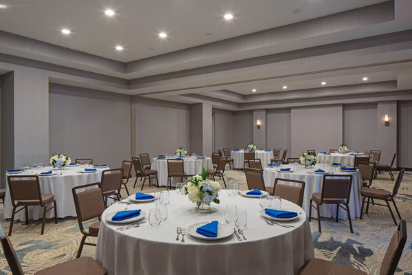 Sheraton Suites Columbus Worthington