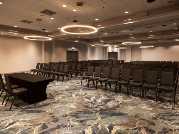 Holiday Inn & Suites Ottawa Kanata