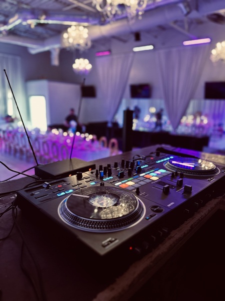 JT&W Entertainment Group