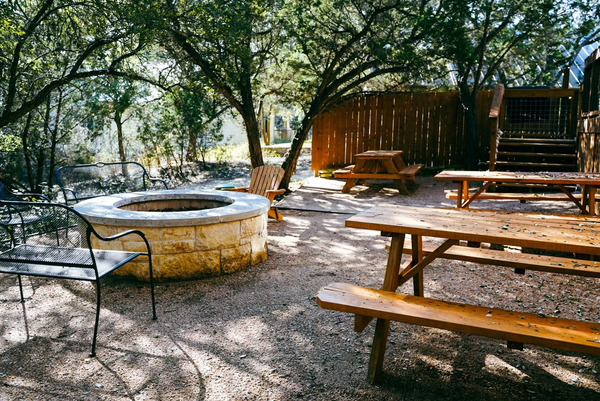Wimberley Inn + Bar