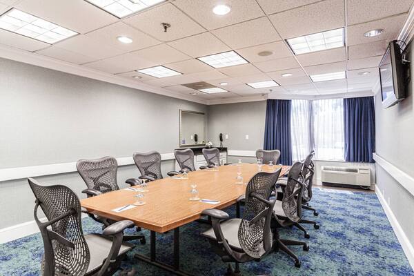 DoubleTree by Hilton Memphis East